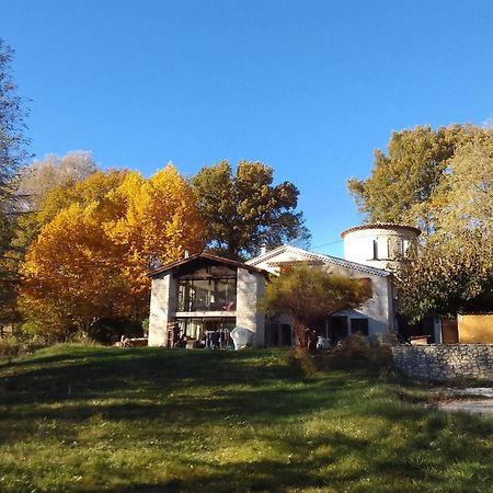 Les Favouilles - Gite & Chambres D Hotes Dauphin Dış mekan fotoğraf